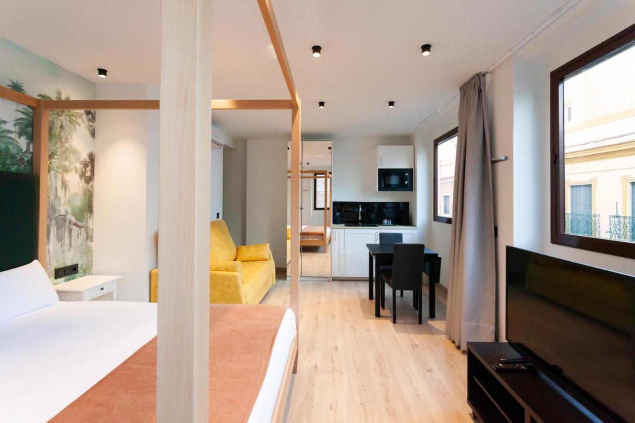 Grand Superior Room
